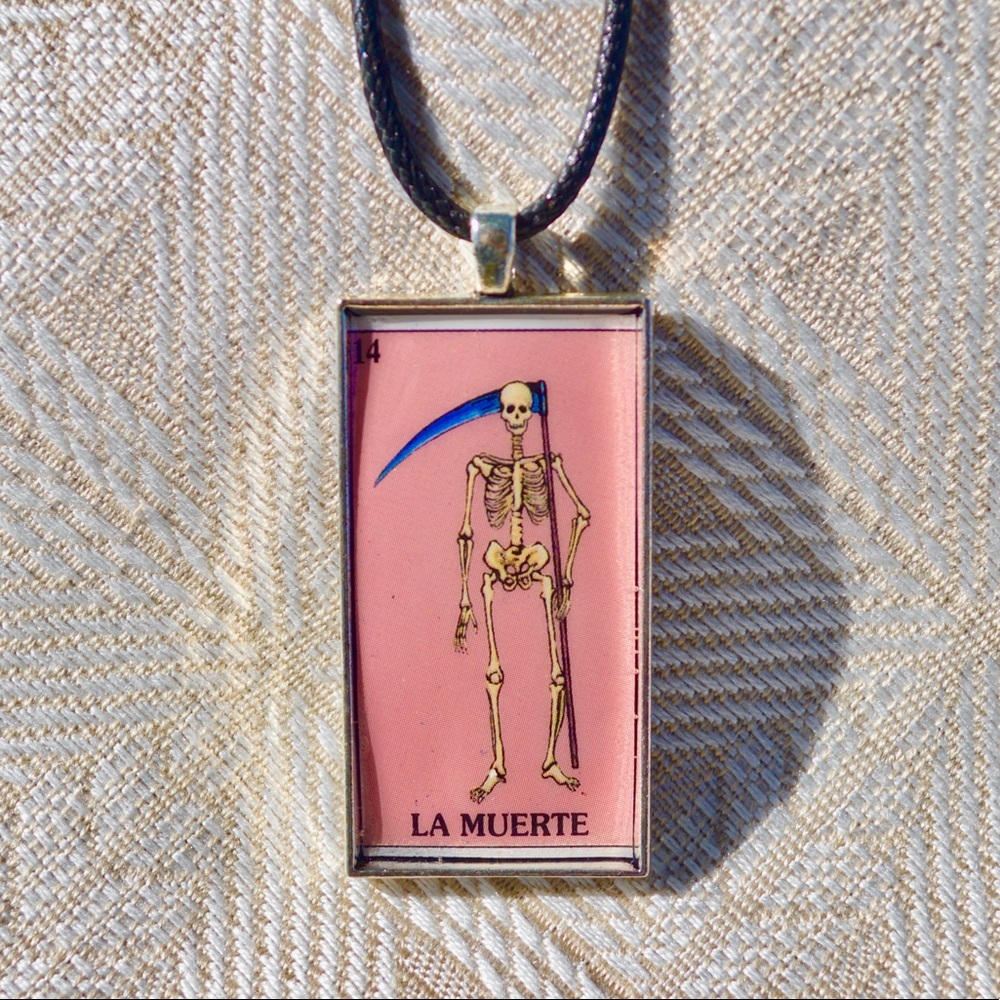 La muerte lotería necklace 💀